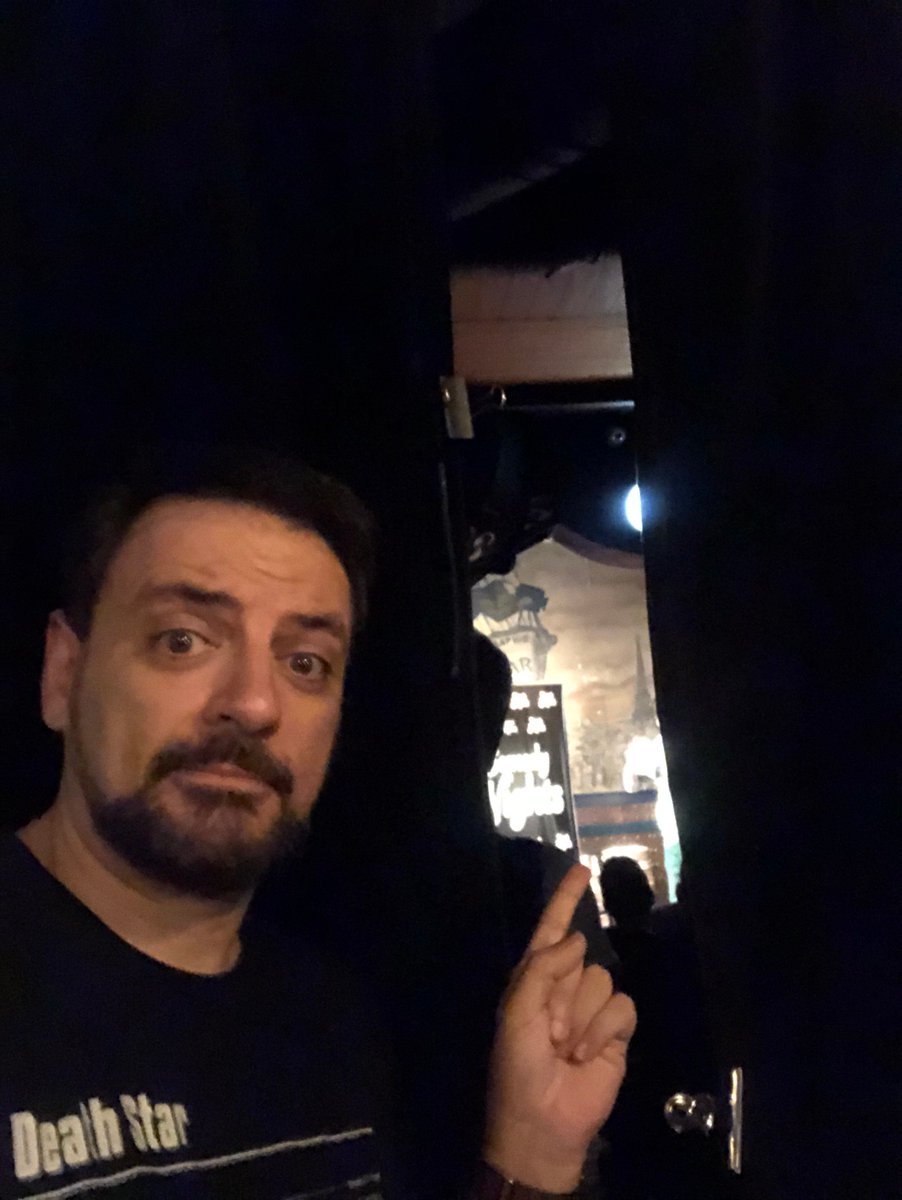 juansolocomico's tweet photo. El pasado martes no cabía ni un alfiler en el Beer Station para ver a los Comikazes con Luis Álvaro, Iggy Rubín y Álex Clavero. Una noche para el recuerdo.
https://t.co/enmyWJmI8l
#Comikazes #BeerStation https://t.co/IFJ3tSc7eu