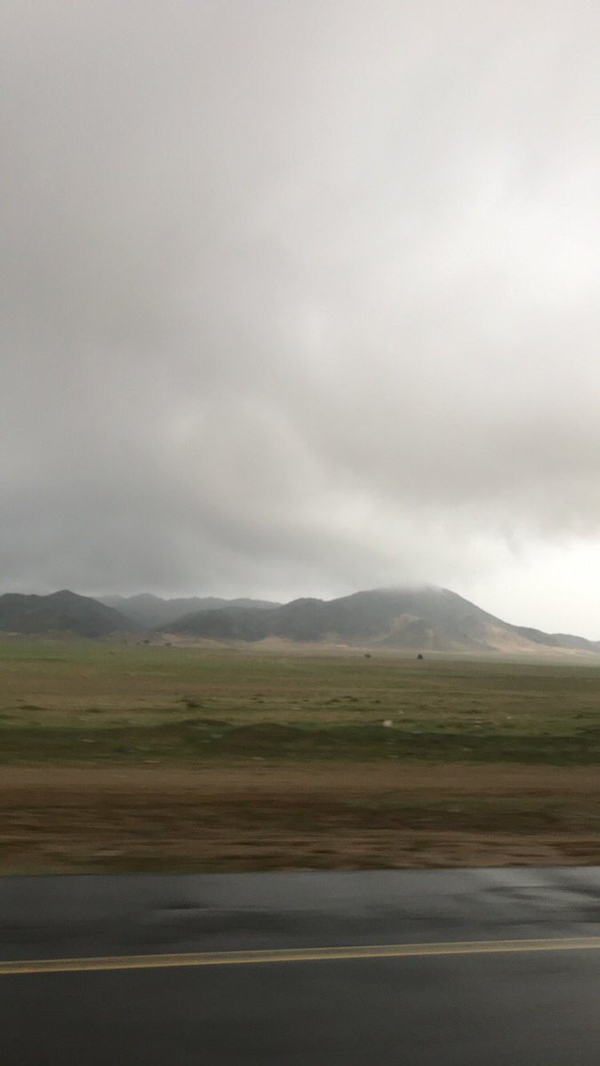 2️⃣ مشاهد للربيع والمطر الخبت جنوب مكه صباح اليوم طريق مكه الليث قرب قرية المحمديه وربيع من كل نوع