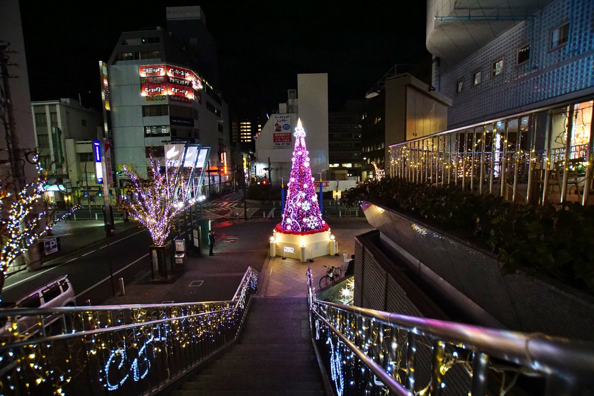 Y Su Auf Twitter 岡山駅前広場や西川イルミの規模には負けるけど クレド岡山 の ふれあい広場一帯に設置された クリスマスイルミネーションも めっちゃイイ雰囲気です 特に35000個のledで彩られた 高さ9mのクリスマスツリーは存在感たっぷり 笑 Y Su Auf Twitter 岡山駅前広場や西川イルミの規模には負けるけど クレド岡山 の ふれあい広場一帯に設置された クリスマスイルミネーションも めっちゃイイ雰囲気です 特に35000個のledで彩られた 高さ9mのクリスマスツリーは存在感たっぷり 笑