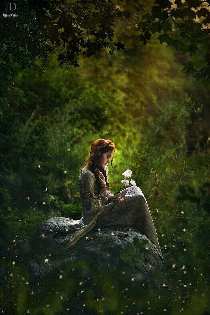 🍃🥀 تضآهر بـ أنك بـ خير مهمآ عصفت بك الحيآه .. فـ الكتمآن آجمل بـ كثيير من شفقه الآخرين علييك !!🍃🥀