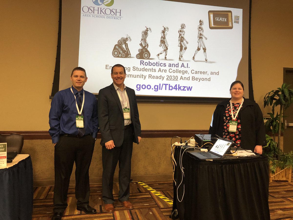 MrKohl106's tweet photo. Proud to have @DavidGundlach @KatStepha @mattcallahan125 sharing  @OshkoshSchools future ready work #SLATEinWI https://t.co/7bhYWedKUp