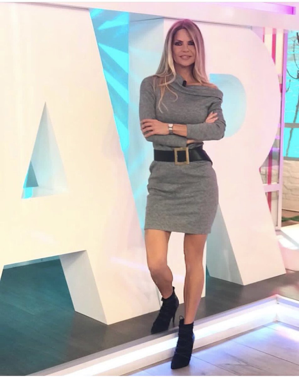 NURIA ✈️Freddie Mercuri FOREVER tweet media