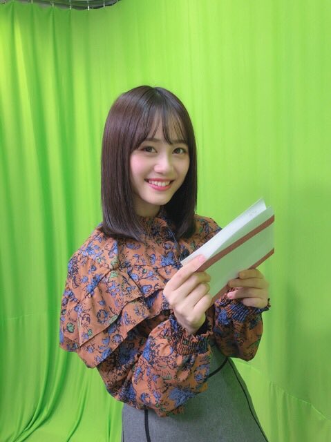 伊藤美来 公式info 今日の フレッシュはじめました ありがとうございました 今日はジャケット公開という事で ジャケットの話や18年の思い出に残った物事を表彰したりしました いやぁ なんか今日も面白かったっ 笑 笑いすぎてお腹痛いです