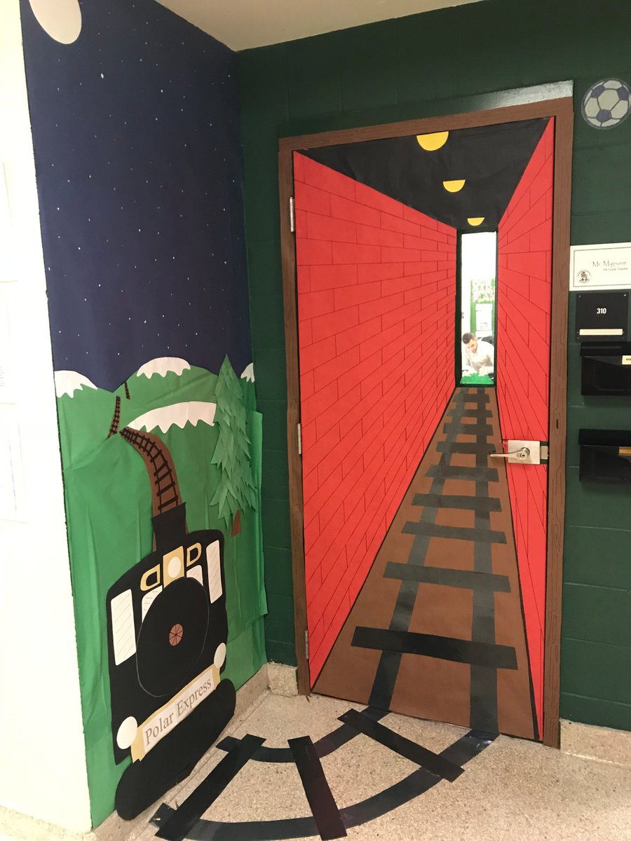 Tech_CoachLloyd's tweet image. It&apos;s beginning to look a lot like Christmas everywhere I go....