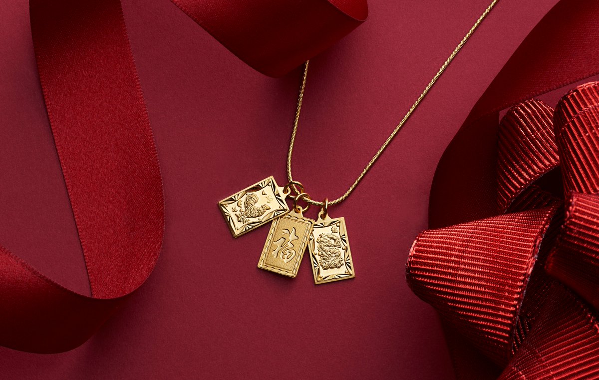 ShopHQOfficial's tweet photo. Looking for that perfect gold piece to gift this year💛? Evine has TWO #TodaysTopValues, including a classic gold chain necklace from Stefano Oro (https://t.co/SkLW3PklQb) and a zodiac pendant from Lambert Cheng (https://t.co/zi8XeZWRwQ). https://t.co/Lhs3FXtkpb