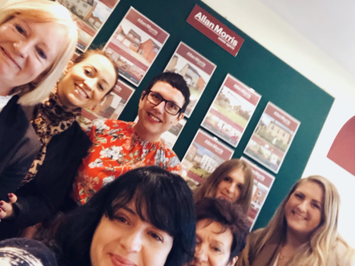 HCRlaw's tweet photo. Next up, we're visiting the @AllanMorrisWorc offices armed with our mince pies and mulled wine in an attempt to brighten up this dull and dreary day! #Festive #Spirit #Worcester https://t.co/lriiaobUr9