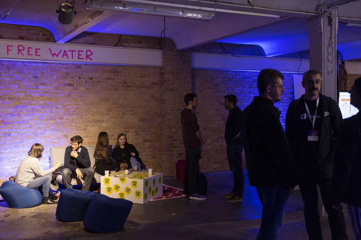 DataconomyMedia's tweet image. Wednesday, exactly two weeks ago marked the beginning of #DN18. This calls for some amazing #photos from #conference!