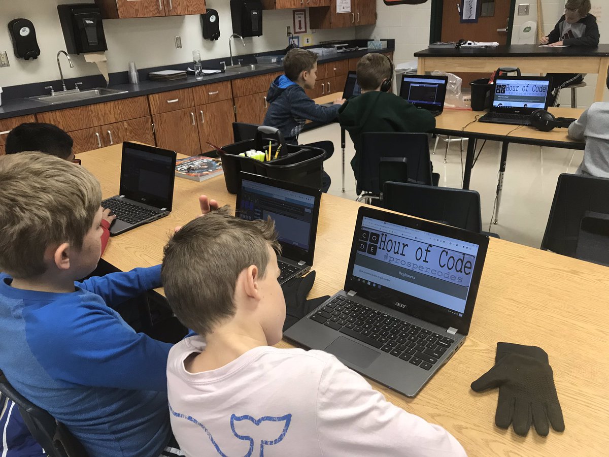 rjbarker1123's tweet image. Folsom Fierce Fourth Graders participating in “Hour of Code”!!!! #ProsperCodes #FierceFolsom