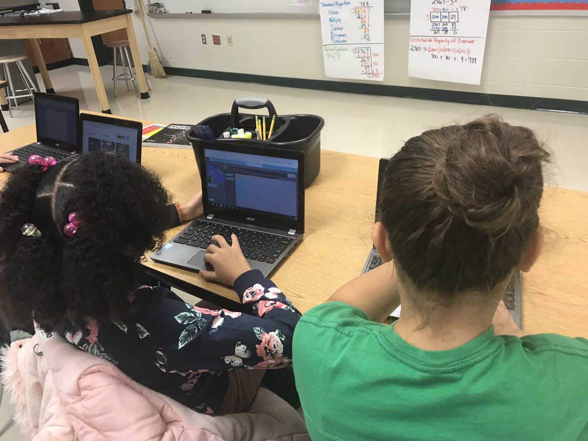 rjbarker1123's tweet image. Folsom Fierce Fourth Graders participating in “Hour of Code”!!!! #ProsperCodes #FierceFolsom