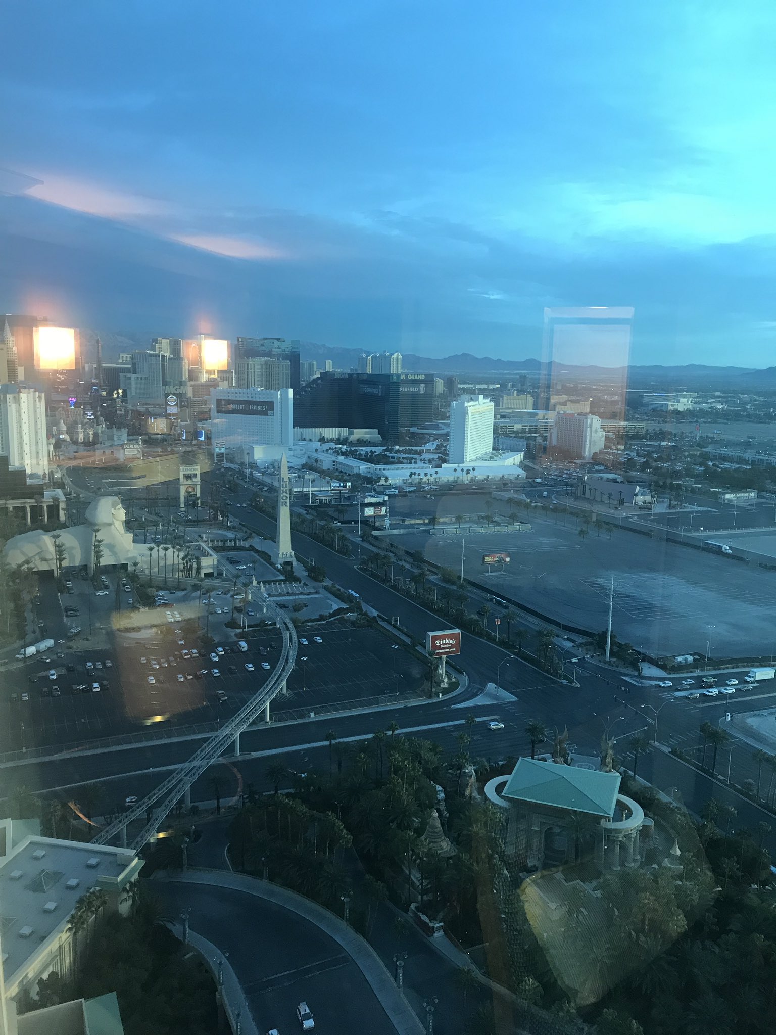 Lori Tinkler on Twitter "Rise and shine, Las Vegas! It’s time for day