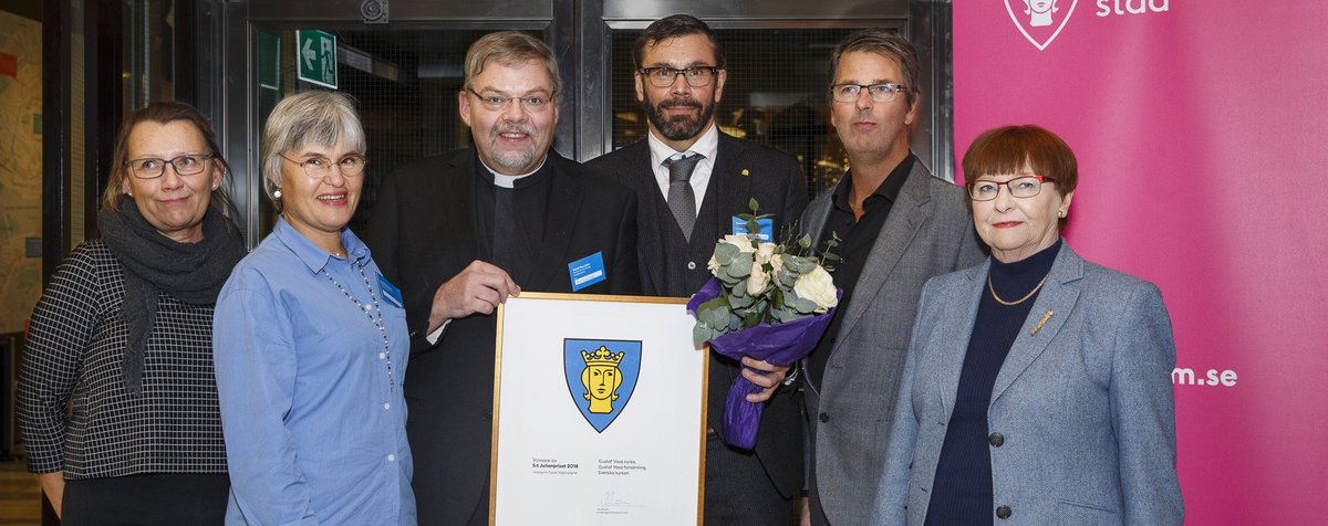 Gustaf Vasa Kyrkan delades med S:t Julianpriset 2018, Stockholms stads årliga pris för att belöna arbete som görs för att inkludera människor med funktionsnedsättning i samhället. Vi är hedrade att få en så fin utmärkelse! 
<a href="/Stockholmsstad/">Stockholms stad</a> #Tillgänglighet stockholm.se/FamiljOmsorg/f…