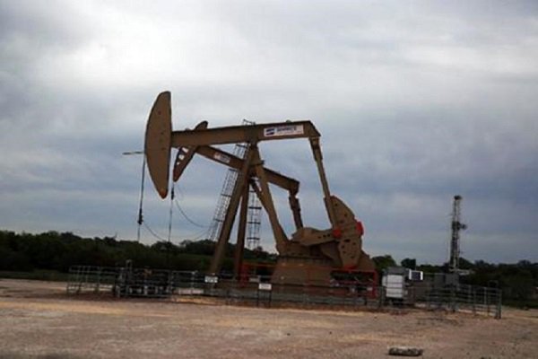 Catorce6's tweet photo. Polémica por aplazamiento, hasta el otro año, del proyecto que prohíbe el fracking en Colombia  https://t.co/mIonrsPDwf https://t.co/BhIdvJBIPm
