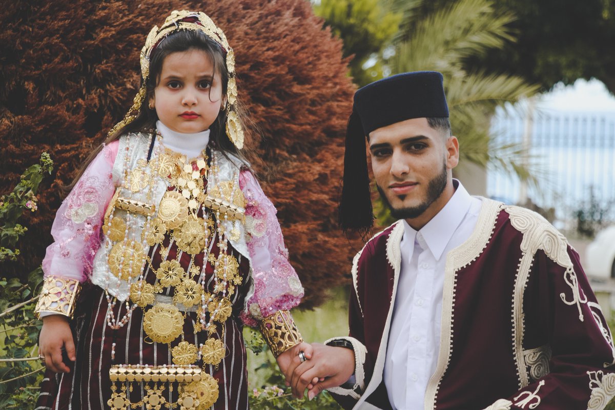 Saleh_ELF's tweet photo. ها قد انطوت صفحة من صفحات الحياة🎓🎓
#تخرجنا_ورفعنا_الراس🎓 https://t.co/2WYRCJ34kY