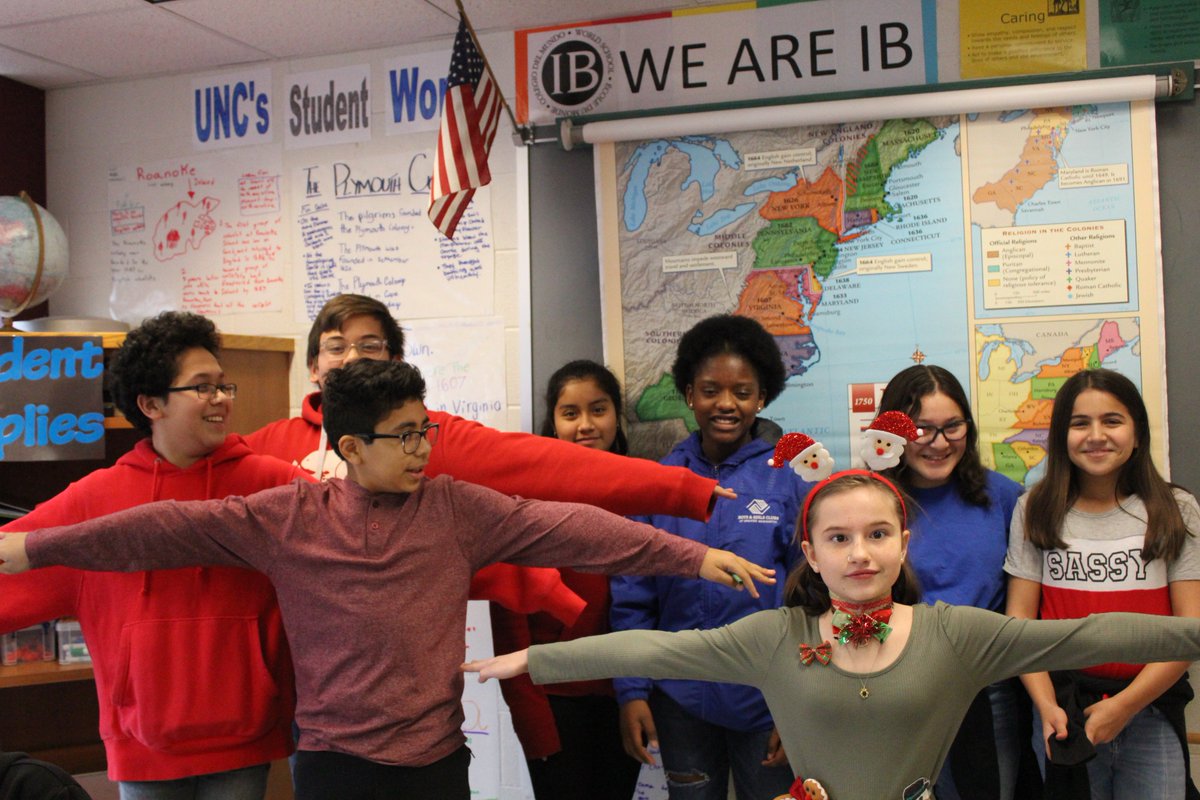 1210Sabres's tweet photo. 2nd period showing their holiday pride for @StonewallMiddle 12 days before winter break challenge. #SMSReindeerGames2018 #SMSTeamUNC https://t.co/6Ja5N4Mu0X