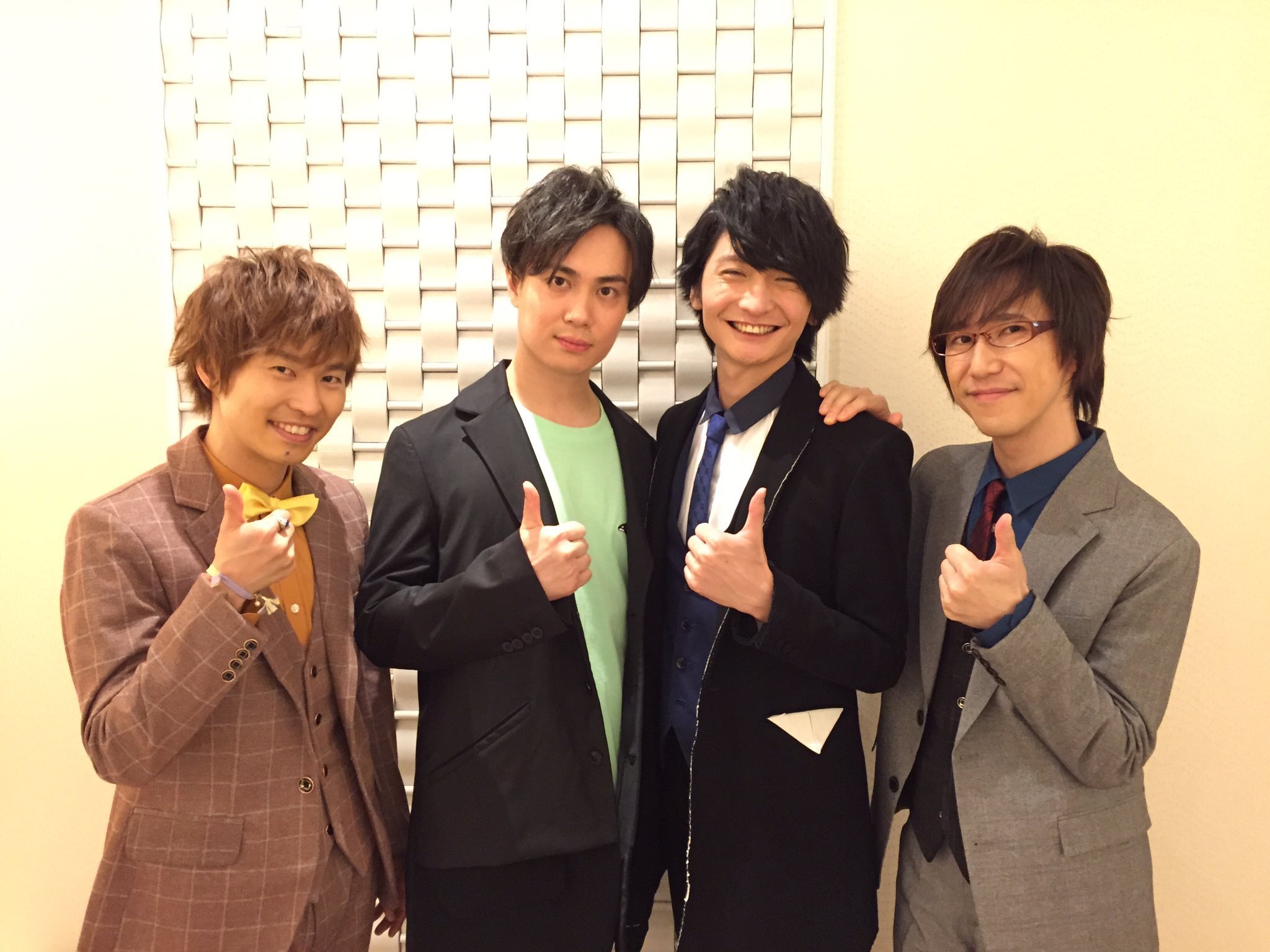 Aoharu 島崎信長生誕祭18 島崎信長はいつ鈴木達央と結婚すんの つぐつぐと仲良しな信長 さんも好きだが ドsなたっつんとわんこな信長さん尊いよ 癒し