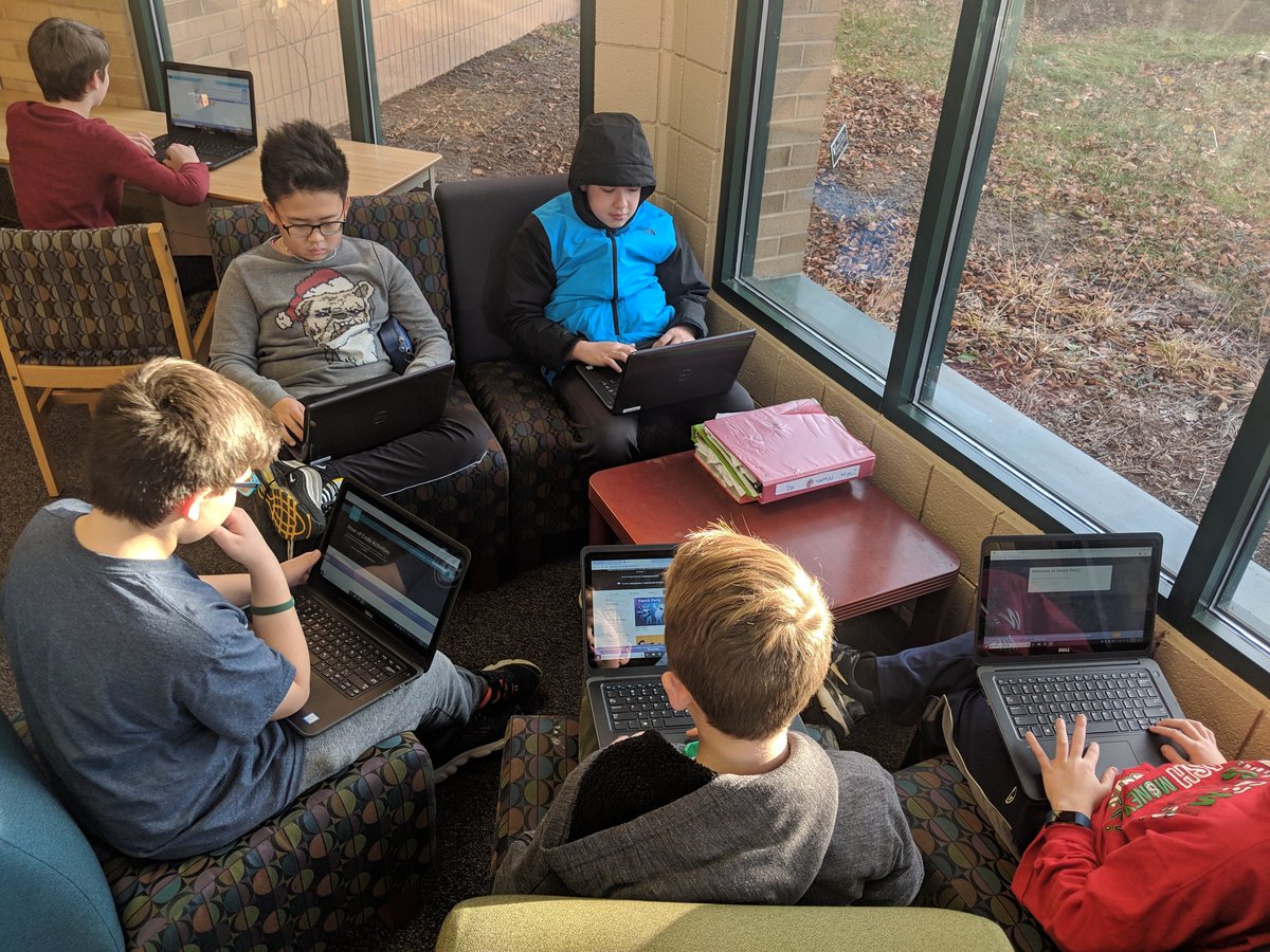 hart_media's tweet photo. Doing #hourofcode with some awesome 6th graders today! Their favorite so far is Dance Party! 😀 @Ms_Knapp #leadwithHart https://t.co/lx1a5PnvVJ
