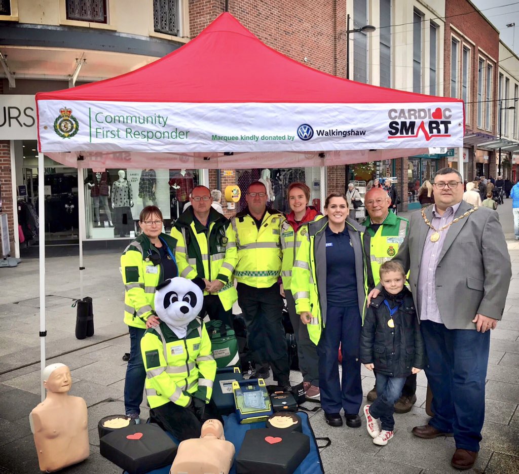 MEGZI83's tweet image. Happy #InternationalVolunteerDay to all the Community First Responders our there, giving up your spare time to help others in need #CFR #ECFR