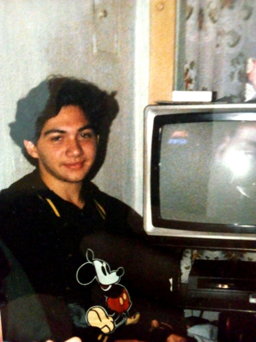 elBUDATOM's tweet image. BACK to the 90s,mi yo cuando escuchaba la #z95 con @bbsanzo