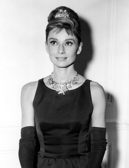 audrey hepburn tiffany and co necklace