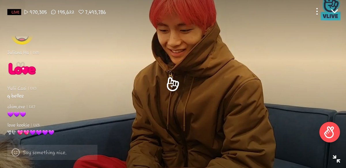 msmuahs's tweet photo. HE WOULD BE LIVE WHEN IM AT WORK DJJDJDJD
@BTS_twt #vislive https://t.co/qi4RNGMAUJ