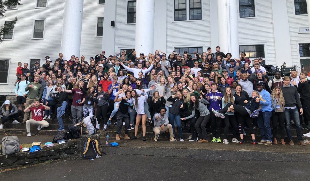 ryangloer's tweet photo. Incredible weekend at FCA Winter Blast. Several athletes indicated that they surrendered their lives to Christ— praise the Lord! Thank you to everyone who partnered with us to make this possible. Celebrate! #fcawinterblast #FCAcharlotte #FCA https://t.co/mj0NHdMHSL