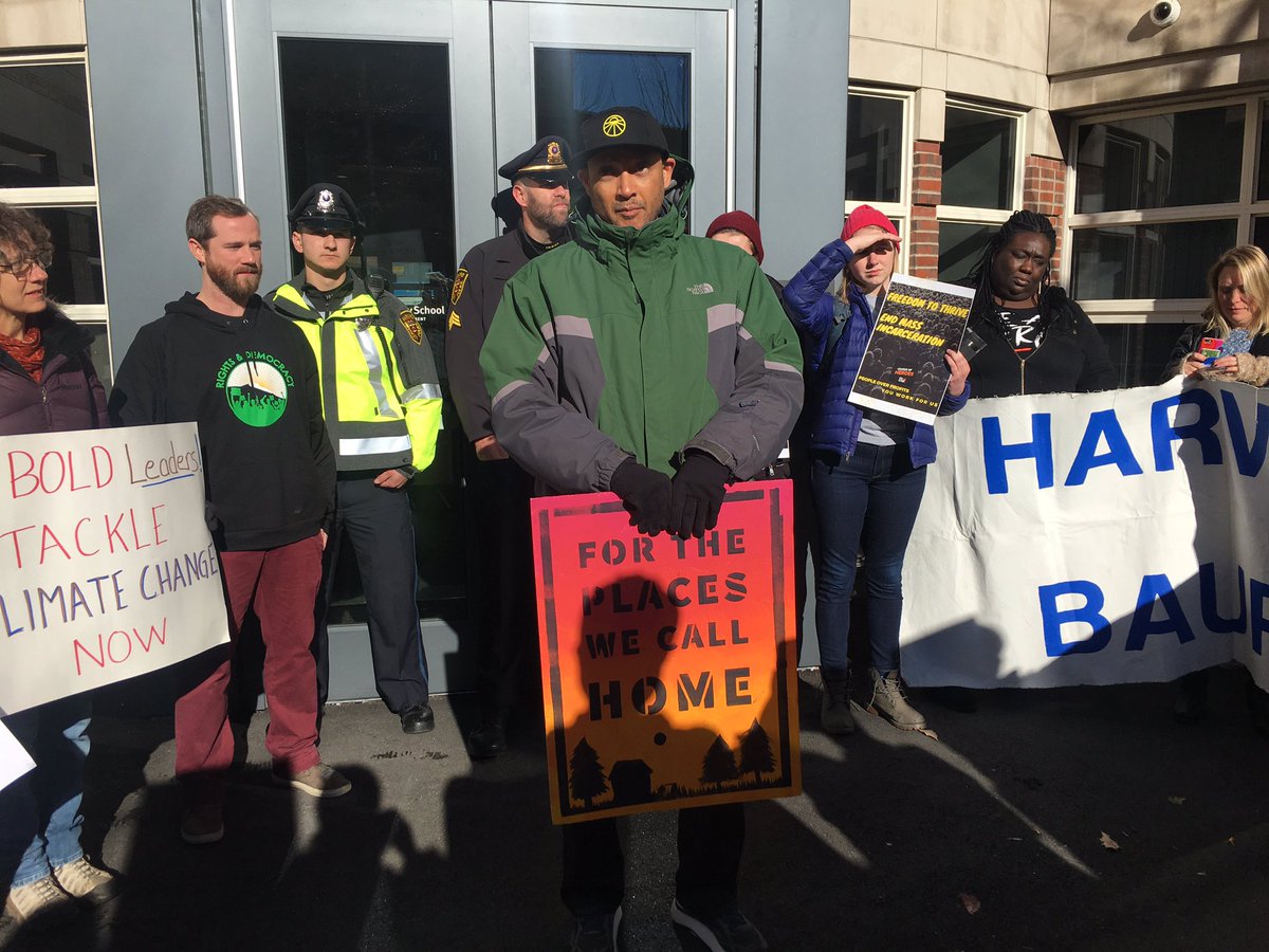 Cambridge city councilor Quinton Zondervan, longtime activist, speaking to students and allies on the need for climate justice!