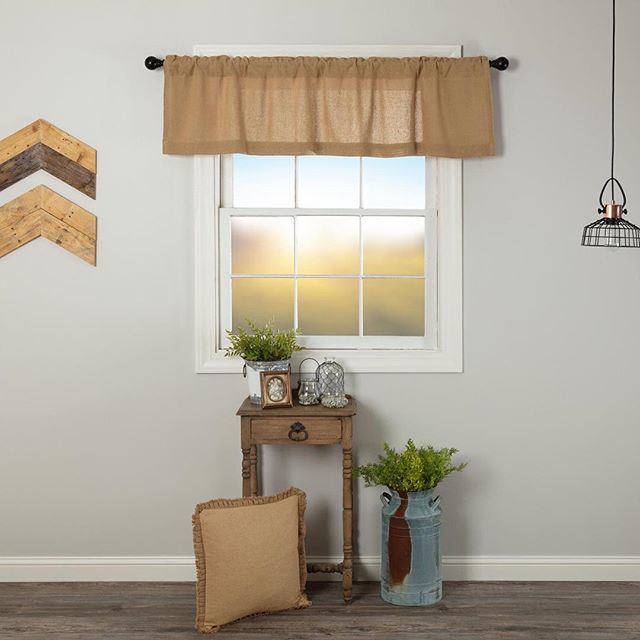 VHCBrands's tweet photo. Looking to do a little sprucing🌲 up around the house before holiday guests start to arrive? {See what we did there? Sprucing😂.} Our new 16x60" Burlap Natural Valance fits almost any decorating style and brings a certain chicness to your windows. 
… https://t.co/dNPKyRCtCq https://t.co/xjo668KcMx