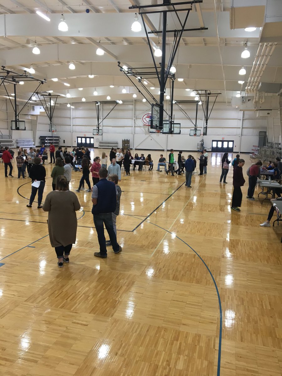 ChelseaGuggenbi's tweet image. 8th grade Activities Fair! #jchs #eastjay