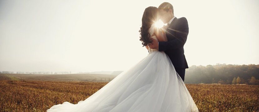 Wedding_411's tweet photo. Welcome @SuburbanVideo to Wedding411! This award winning video production company specializes in planning, filming and editing videos for weddings and special events. 

See their work and connect with their film makers at https://t.co/Alko30d4yd https://t.co/3NI9gs0VTw