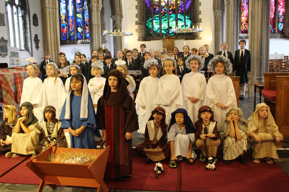 PlymouthCollege's tweet photo. St Andrewโs Church was the beautiful venue for the Prep School Carol Service. Hymns, prayers, readings and solo performances were performed by the children with confidence and filled the audience with festive cheer. @standrews_ply #christmas #PlymColPrep https://t.co/wbmg6GYOzc