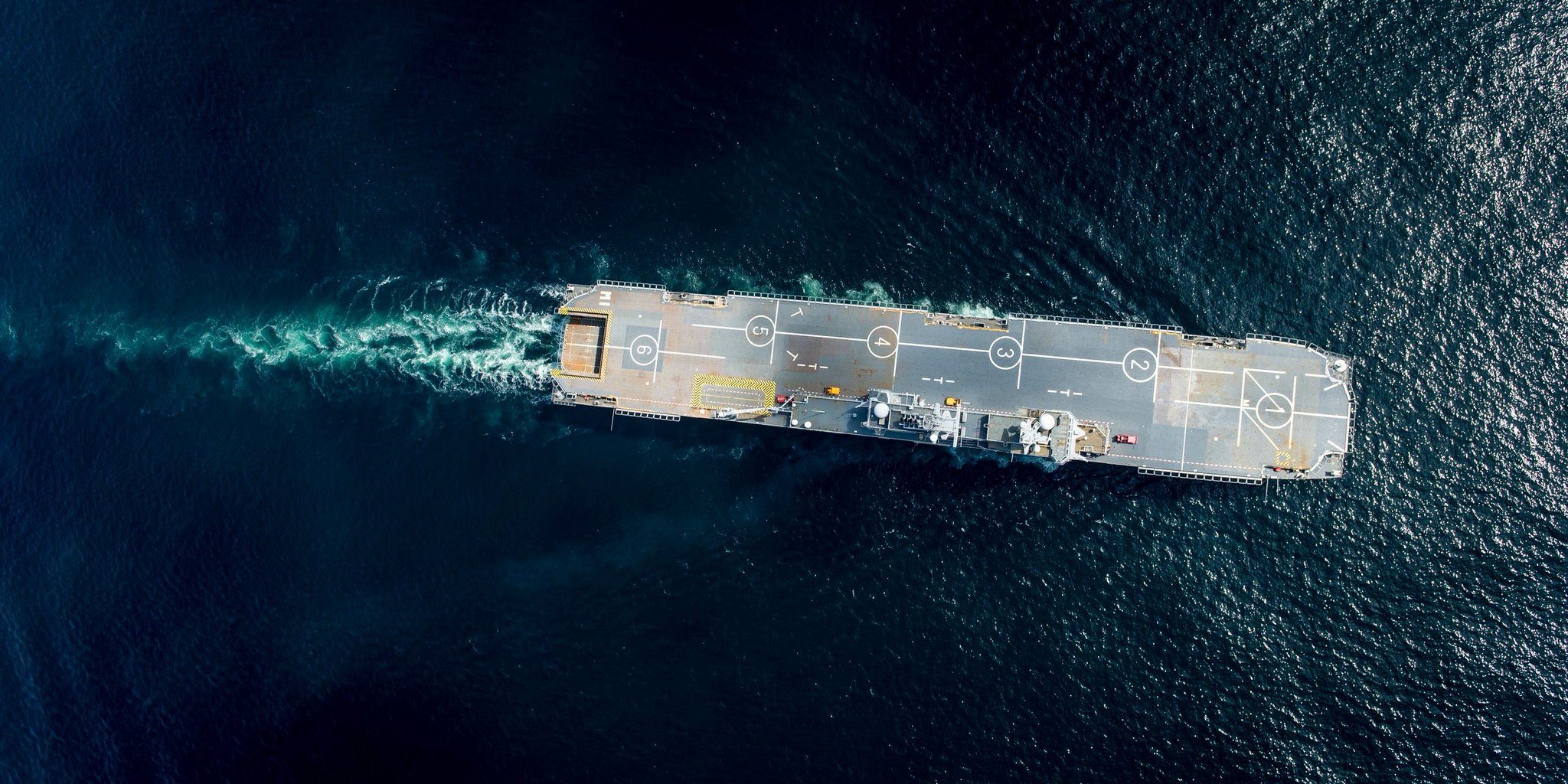 DtqsvkHWsAImEM2.jpg:large