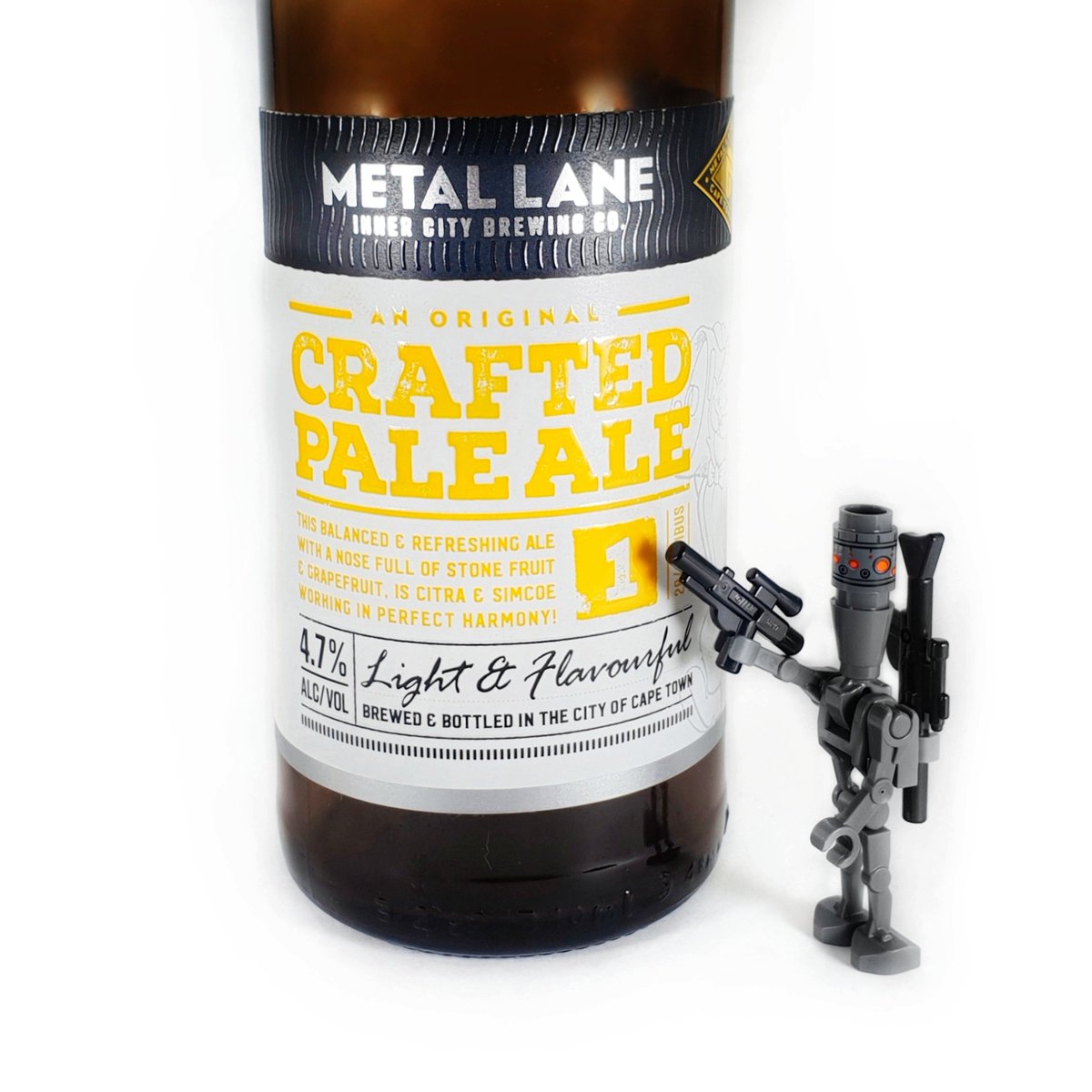 RolyTheBeerGeek's tweet photo. 🤖 Day 5 🤘
Metal Lane PA-1 and Bounty Hunter IG-88
🤓
#CraftBeer #BricksAndBeer #BuildingWithCraft #Lego #StarWars #AdventCalendar #DecemBeer
#MetalLaneBrewery #PaleAle
#BountyHunter #IG88 
🔗https://t.co/g6ykrXZ4o1 https://t.co/cxwJYz9f9q