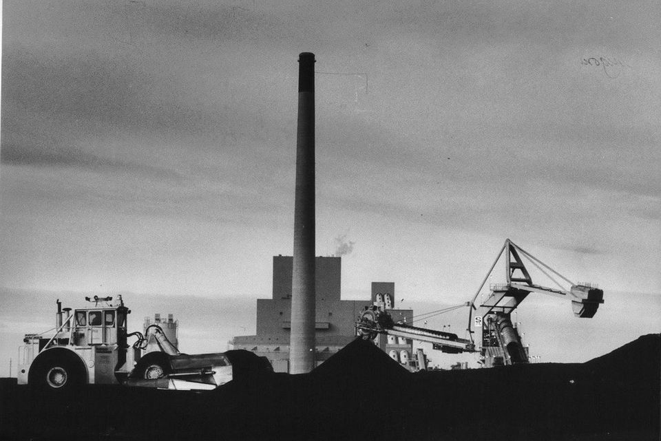 tsdtoken's tweet photo. Study shows: Renewable Energy increasingly more economically viable than "cheap" coal. Read more here: https://t.co/ox2y8wrm0r https://t.co/rpxKADtok9