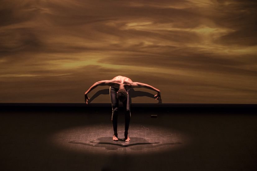 FabriqueDanse's tweet image. C'est parti pour l'appel à candidatures de l'incubateur de chorégraphes, promotion 2020 ! | La Fabrique de la Danse buff.ly/2Uiqcao