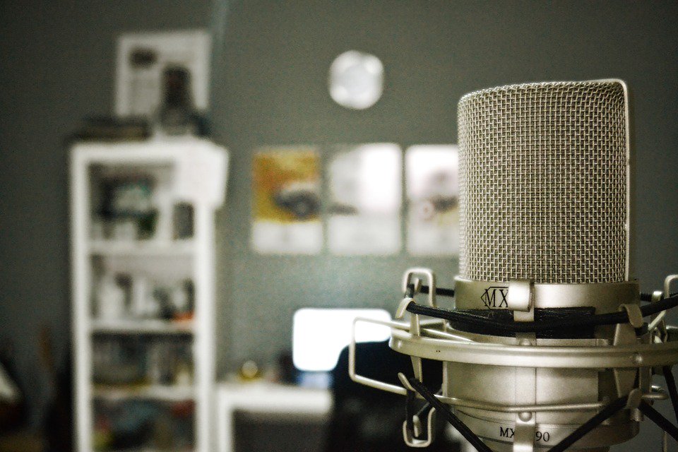 eLearningVoiceover.com wants your #business and we will work to make sure we create a rate that we are both happy with. To make the process of recording your course audio as easy as possible, we calculate our #voiceover rates per word. elearningvoiceover.com/rates.html #VoiceOverPro