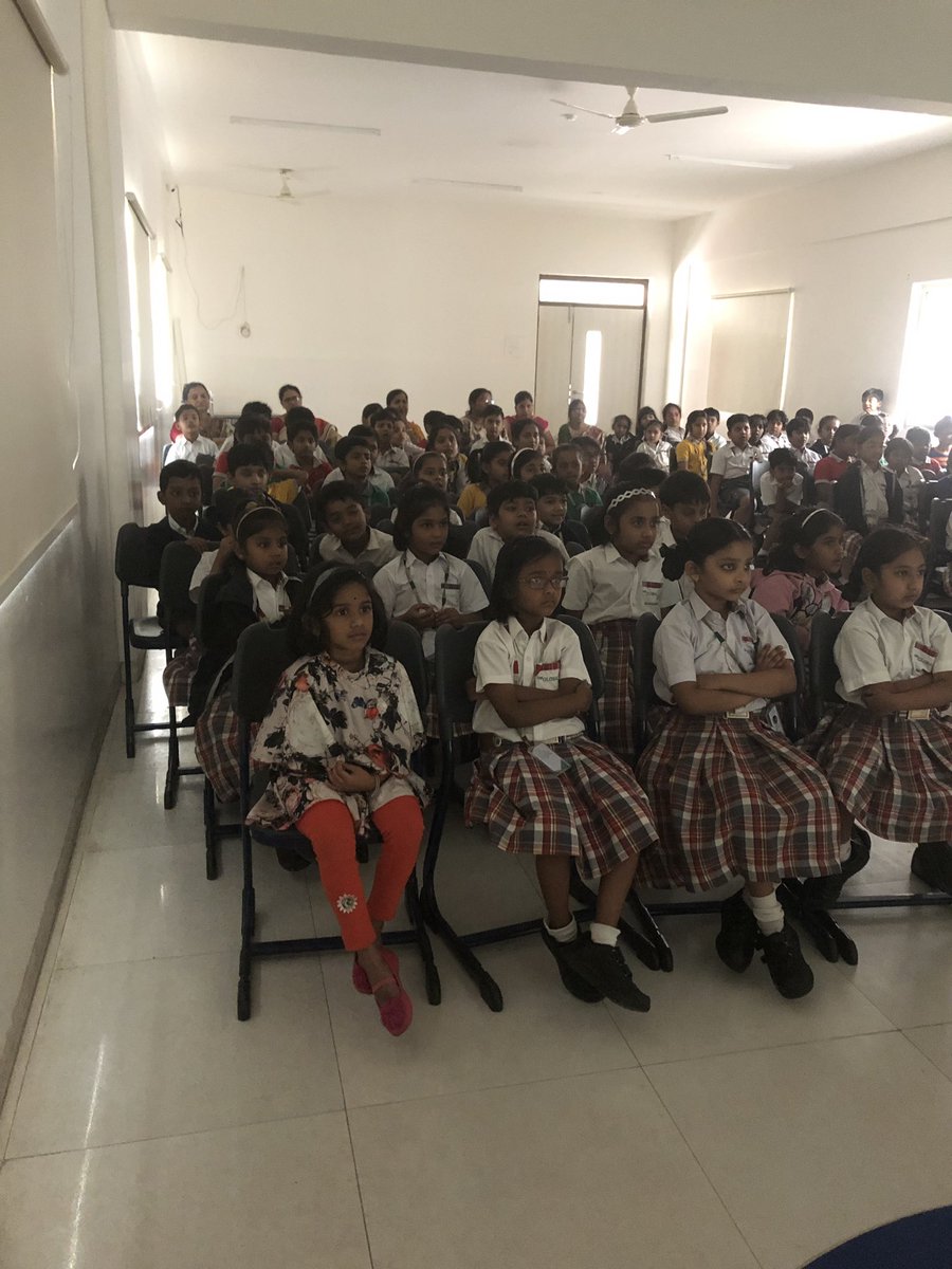 PoojaAMahe's tweet photo. #ChildSexualAbuse #TouchSafety #Empowering #Education #LearnToSayNo #PlayYourPart #ProjectMasoom #Yi @MasoomYi @AddlCPCrimesHyd @MinistryWCD @Manekagandhibjp @YiTweets @RachakondaCop @anuj_kothari @narendramodi @k_satyarthi https://t.co/SXos9rQ8Cr