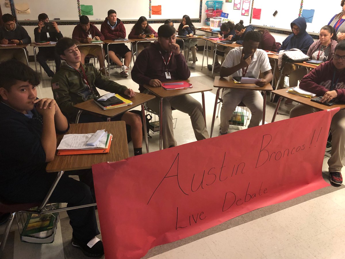 Austin_Broncos's tweet photo. So proud of these students for debating, LIVE with @annrichardsms Clearly stating their position #dpvils #futurebright ⁦@MsLeakeELAR8Au1⁩ https://t.co/jzoa3lxD6I