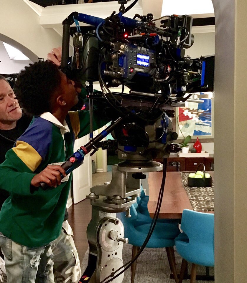 MilesBrown's tweet image. Trying to see what the future holds for me! #KidDirector #FunOnSet #BehindTheCamera #Blackish photo: RyanGangl