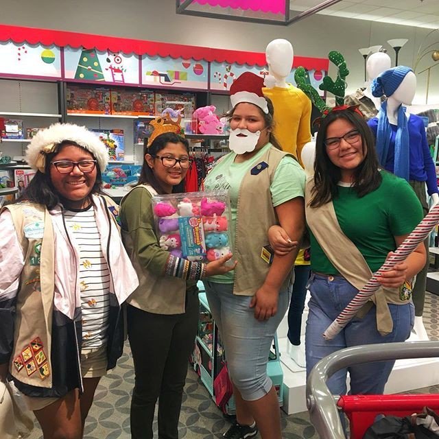 GirlScoutsSGC's tweet image. This season is all about giving! With the help of community members, @gstroop133  gathered over $100 worth of toys for #toysfortots. #GSSGC ift.tt/2AVG5eb