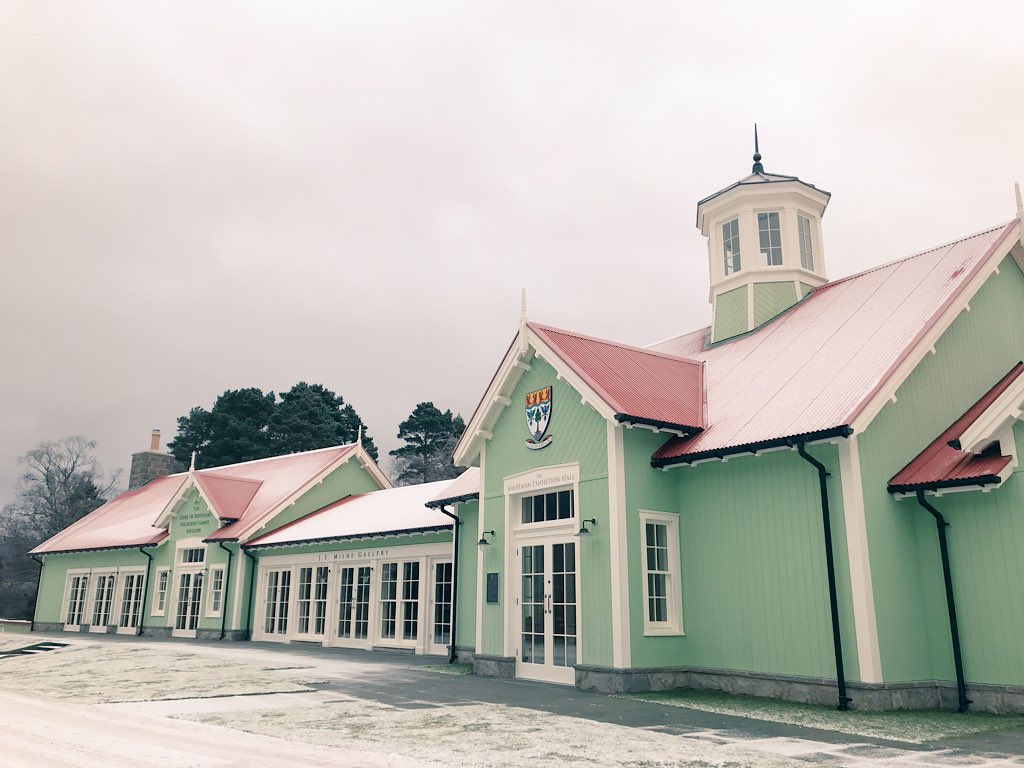 A cold and frosty day today in Braemar! 

#winter #december #braemar #cairngormsnationalpark