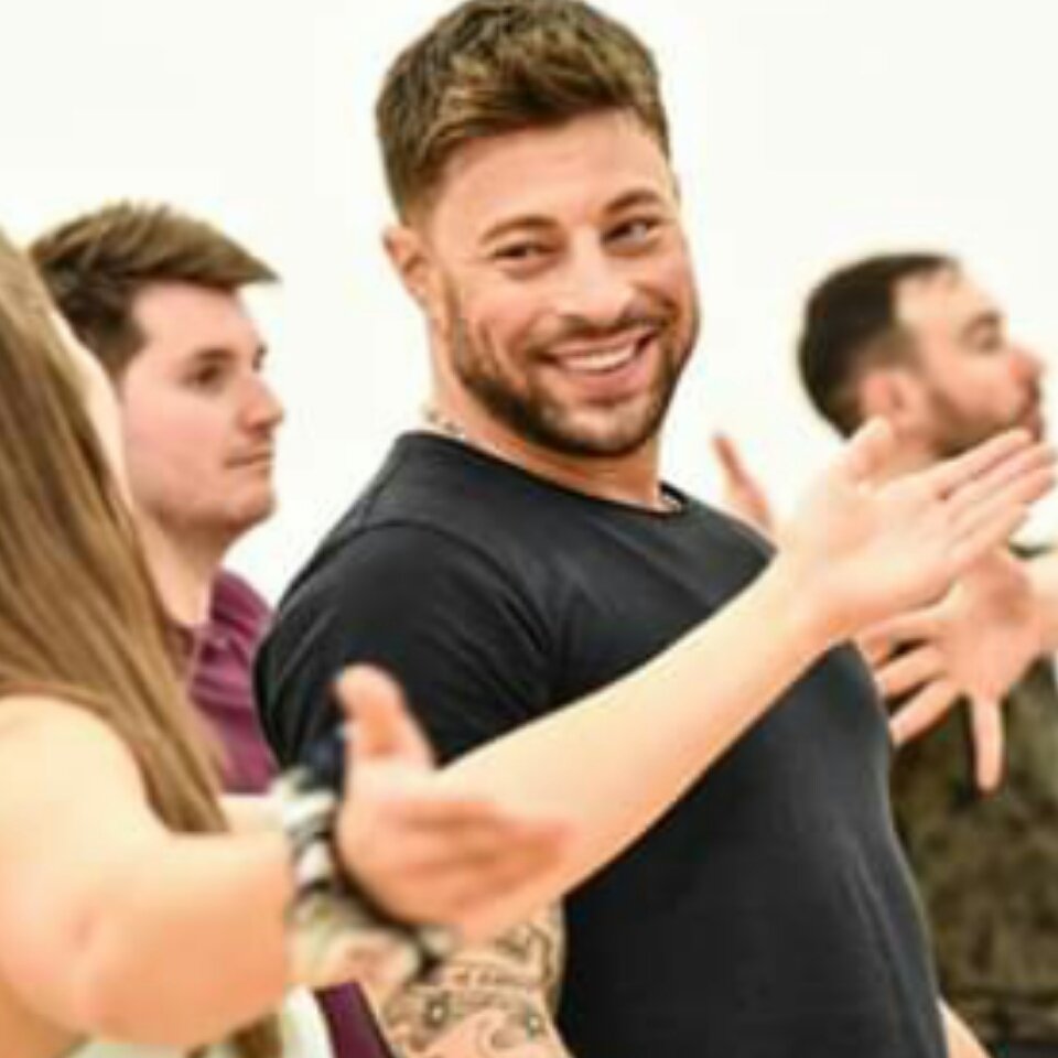 HurtLoversBlue's tweet photo. Love Ur Beautiful Smile Babe @MrDuncanJames 😍😍 #JackAndTheBeanstalk
#DerbyArena
#8Dec-5Jan
#EndlessSuccess
#IWishICouldToBeThere.. https://t.co/4uDdE2xXkE
