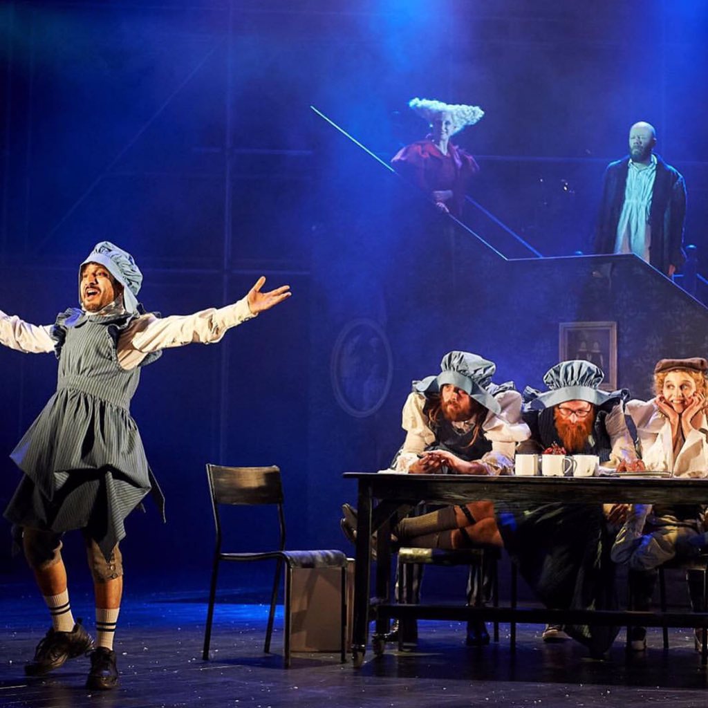 BristolLifeMag's tweet photo. All @BristolOldVic Xmas shows bring the magic, and for us, #AChristmasCarol sprinkled the most pixie dust since #PeterPan. If Tiny Tim doesn’t make you cry you need a visit from 3 Xmas spirits pronto; you’re also guaranteed to laugh. A lot. Don’t miss. https://t.co/c493u3mNZD