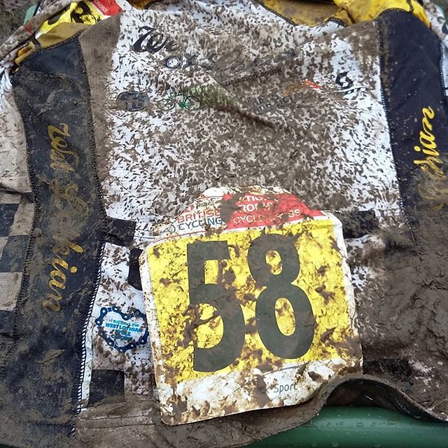 WLClarionRT's tweet photo. Our @force_gb kit still brushes up well despite a long and muddy 2018 season. https://t.co/DUysg4DCEb https://t.co/cKdNZs0hbR