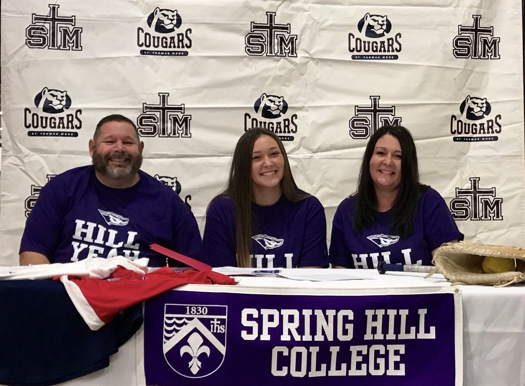 Congratulations Paityn Desormeaux! Moving on to play softball with @SHCBADGERS #purpleup 💜