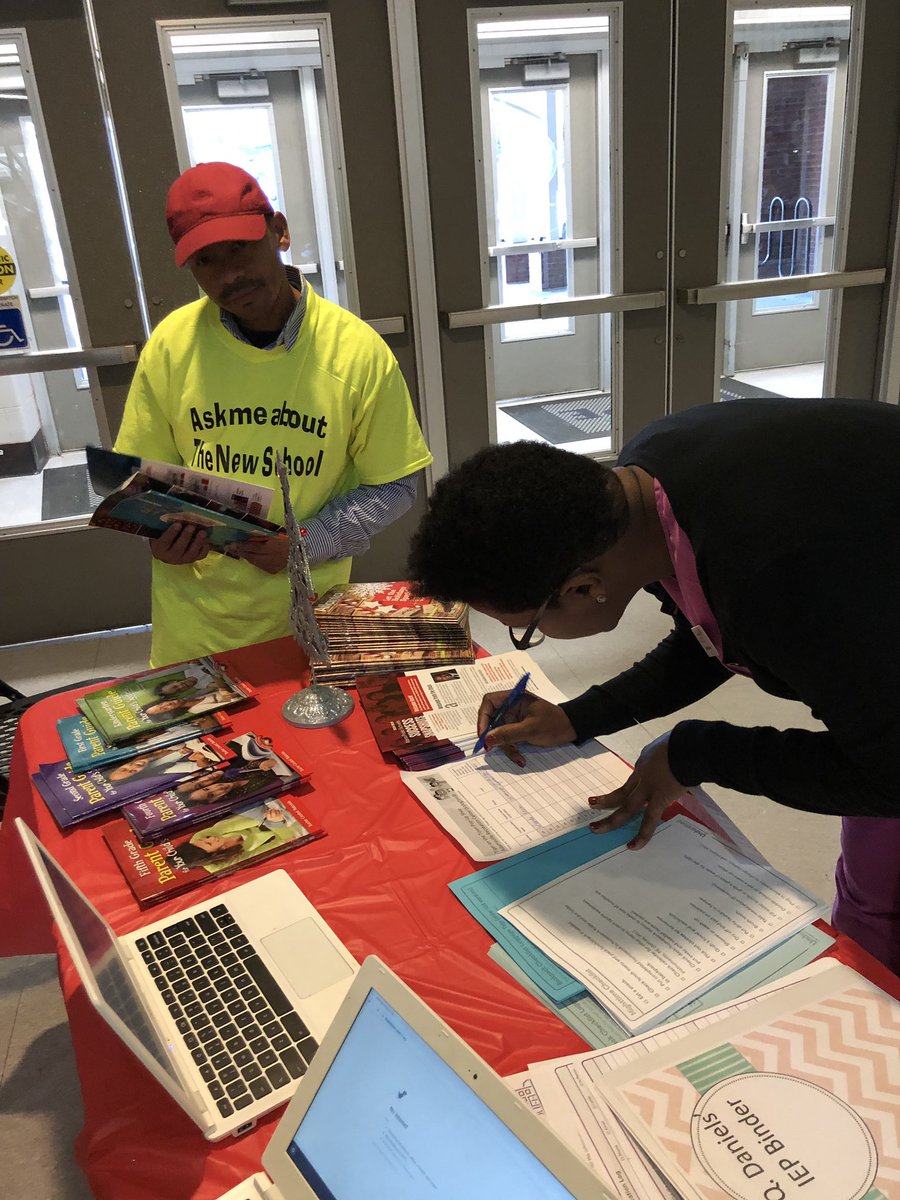 spelaka's tweet photo. Are you ready for the new school? Ask us about it! #yesTowns #yesFain #HarperArcher @APSTowns @aps_papac https://t.co/QoF81m8jTs