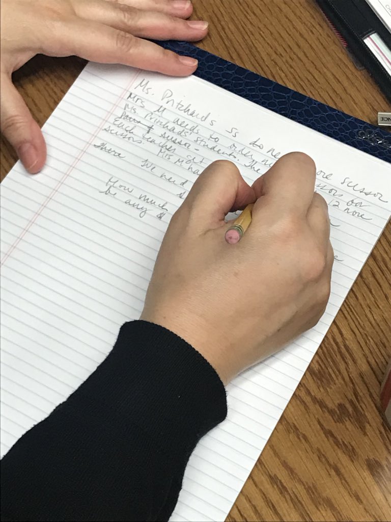 jarosa1234's tweet image. Even the principal is getting in on the problem solving fun! #elemmath #learningthroughproblems @MitchelsonDarcy @tawny_malone