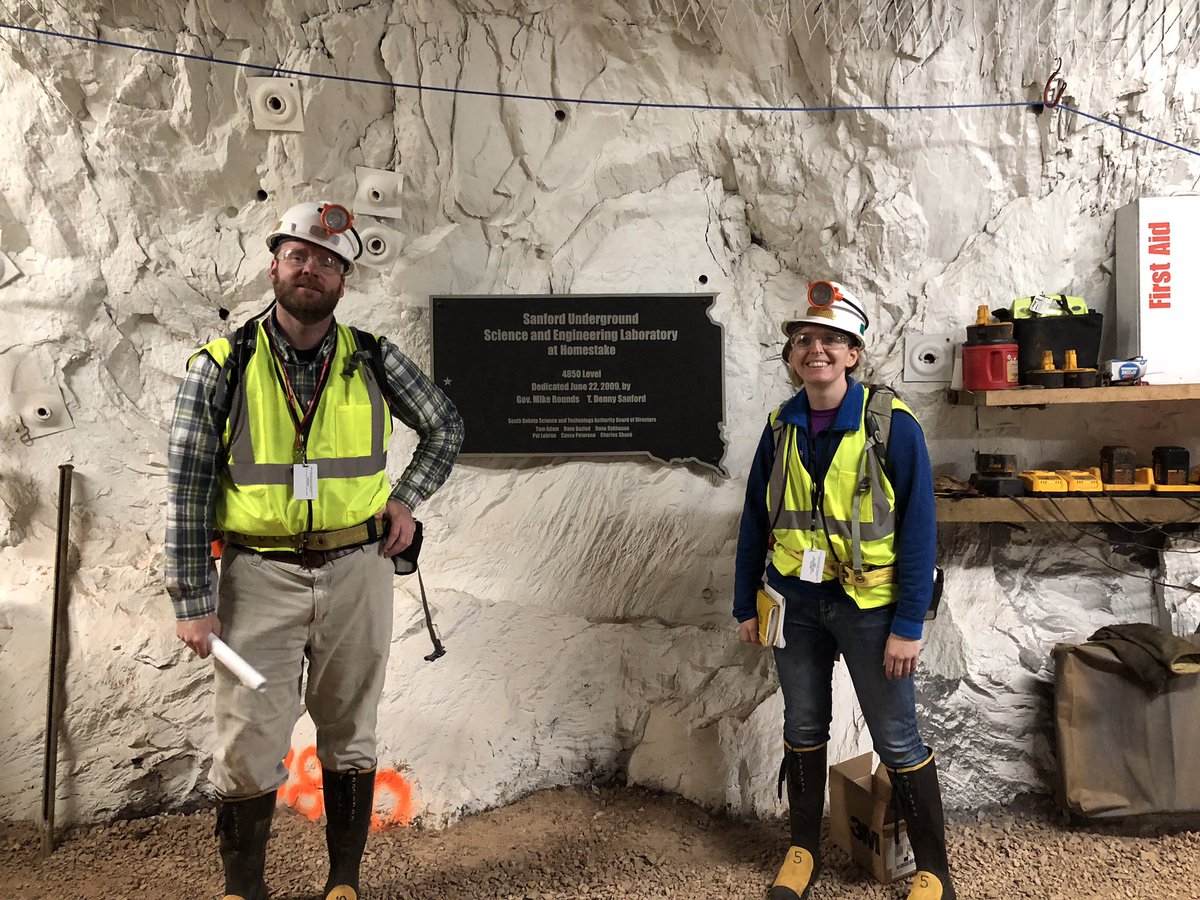 SarKeeKee's tweet photo. Awesome day exploring the geology of the @SanfordLab with @sdsmt GGE faculty! An inspiring place for SCIENCE! #HomestakeMine 🎉👩🏼‍🔬👨‍🔬👨🏻‍🔧👩🏽‍🔧 https://t.co/DAzvgKc5Hn
