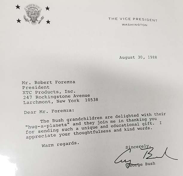 huggaplanet's tweet photo. #huggaplanet has Presidental fans. This a thank you note from then VP George W. Bush from 30 years ago. Made an Impact that in 1991 when he was President we were invited to participate in the White House Easter egg roll. photo Children signing a oversize Hugg America https://t.co/DedUnNExV2