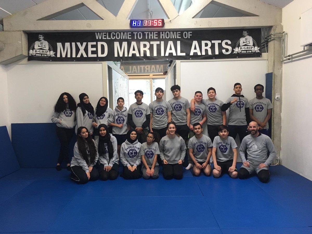 Rgripgym's tweet photo. The students of Calvijn College came in for a workshop MMA. https://t.co/QQRq27YPT5