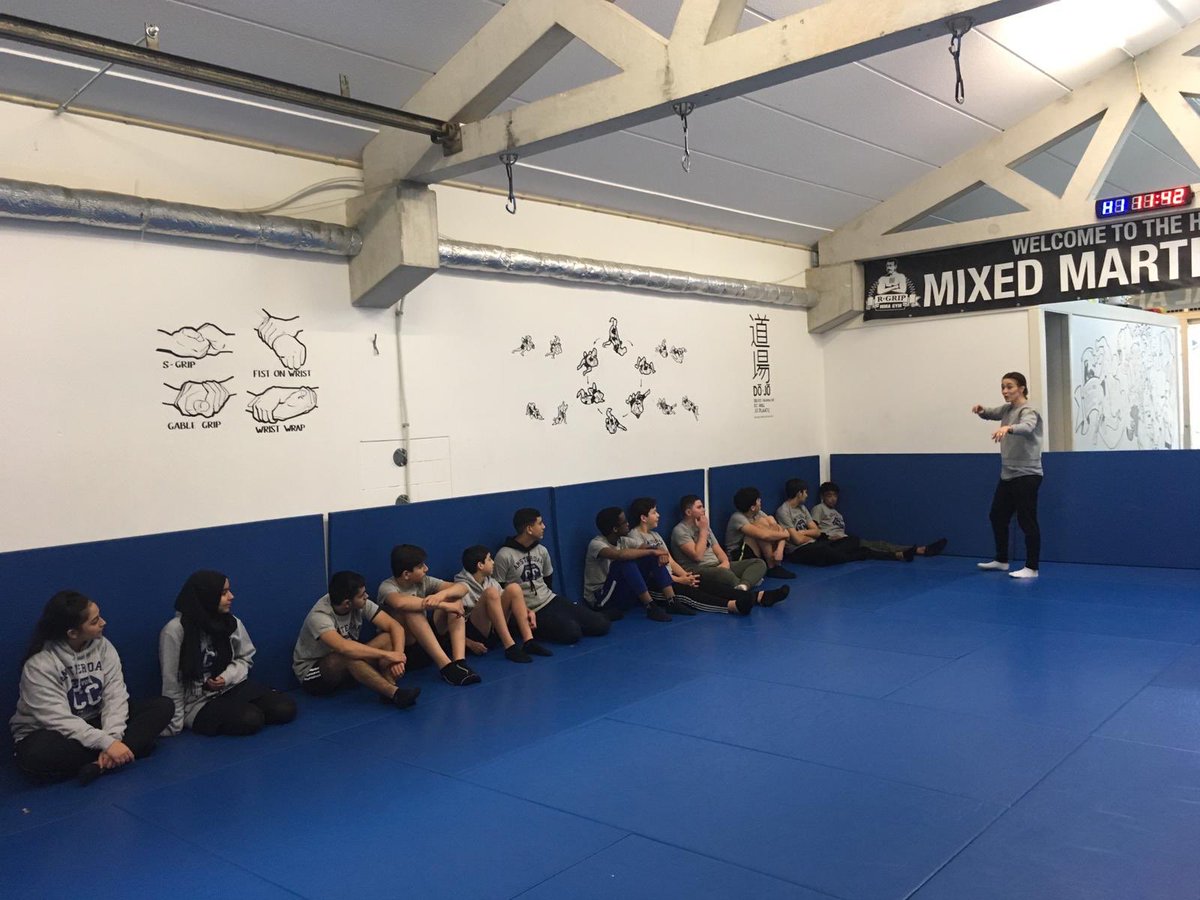 Rgripgym's tweet photo. The students of Calvijn College came in for a workshop MMA. https://t.co/QQRq27YPT5